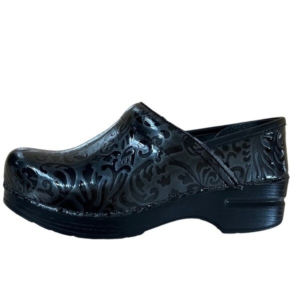 Dansko Professional Patent Tooled Leather Clogs in Black 36 - Picture 1 of 15